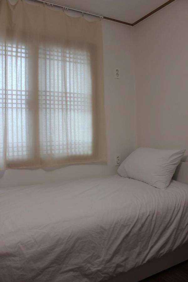 Hostel Jl In Chung-Jeong Seul Zewnętrze zdjęcie
